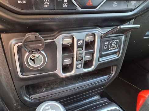 Used 2021 Jeep Wrangler Unlimited Sport image 17