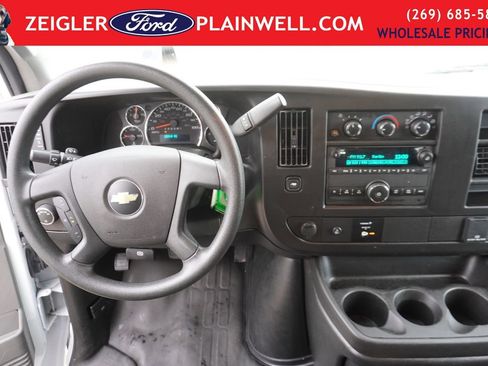 Used 2024 Chevrolet Express 2500 w/ Driver Convenience Package RWD image 12