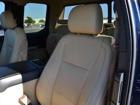 Used 2017 Ford F150 Lariat w/ Equipment Group 502A Luxury image 27