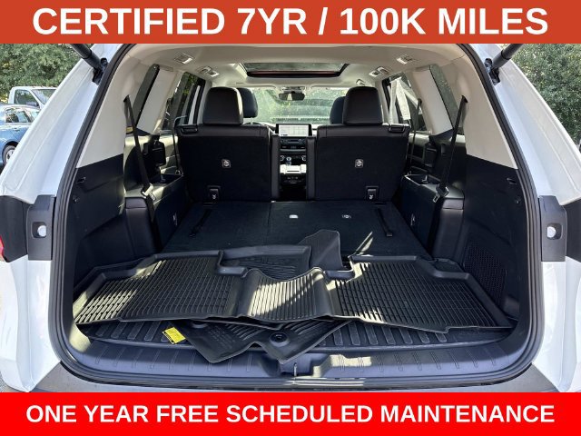 Used 2024 Toyota Grand Highlander AWD Hybrid image 12