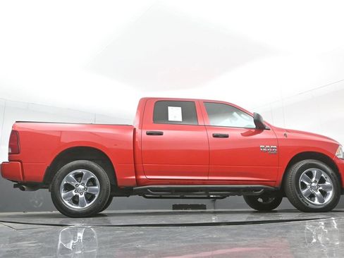 Used 2019 RAM 1500 Express w/ Express Value Package AWD/4WD image 32