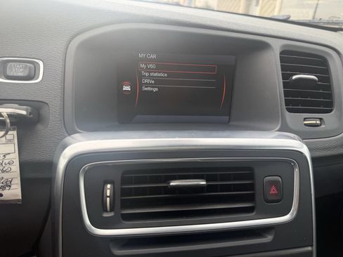 Used 2015 Volvo V60 T5 Premier image 30