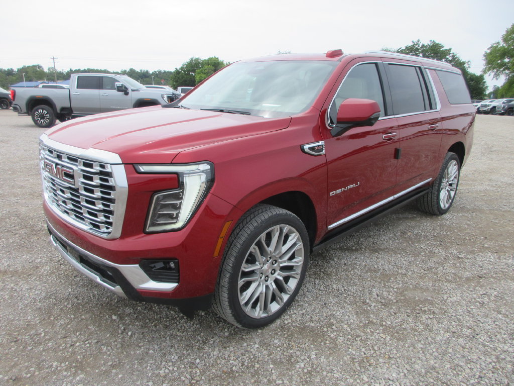 New 2026 GMC Yukon XL Denali w/ Denali Reserve Package AWD/4WD image 9