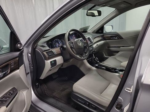 Used 2016 Honda Accord EX-L image 12