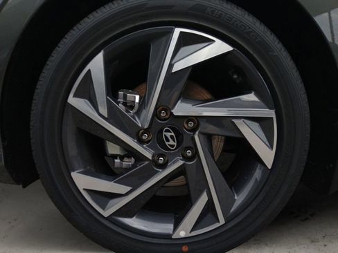 New 2026 Hyundai Elantra Limited FWD image 14