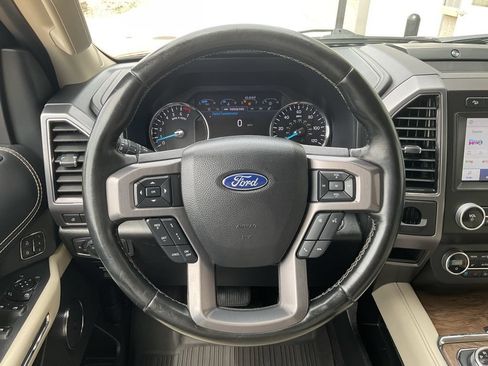 Used 2021 Ford Expedition Platinum AWD/4WD image 16