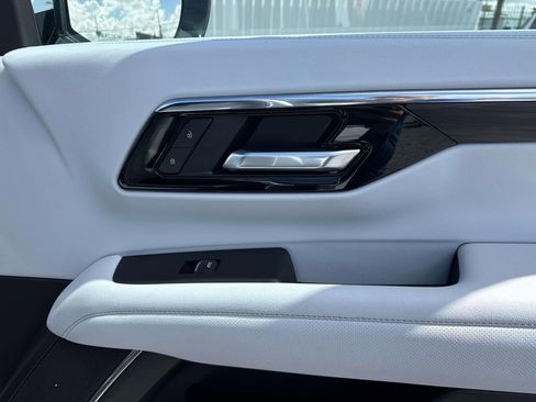 New 2026 Chevrolet Suburban Premier RWD image 16