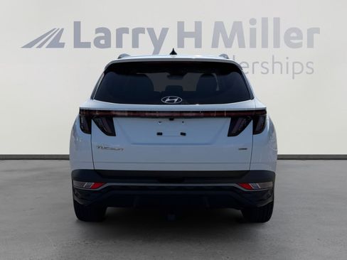 Certified 2023 Hyundai Tucson SEL AWD/4WD image 4