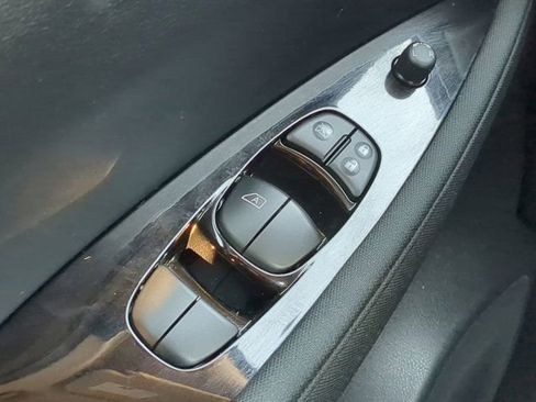 Used 2024 Nissan Leaf SV Plus image 22