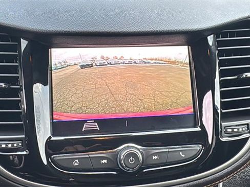 Used 2021 Chevrolet Trax LT w/ Driver Confidence Package image 23