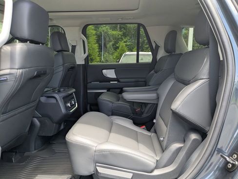 New 2026 Ford Expedition Active RWD image 21