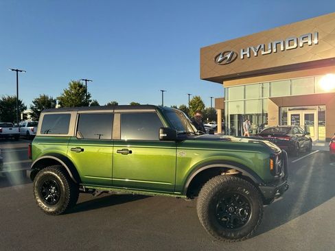 Used 2024 Ford Bronco Wildtrak AWD/4WD image 12
