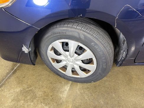 Used 2011 Toyota Corolla LE FWD image 4
