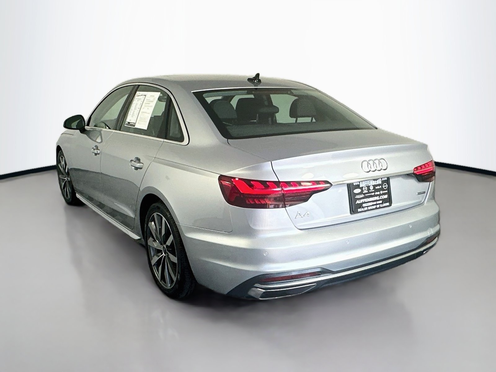 Used 2021 Audi A4 2.0T Premium w/ Convenience Package AWD/4WD image 5