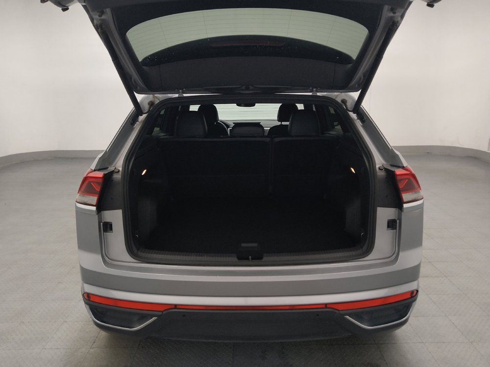 Used 2021 Volkswagen Atlas Cross Sport SE FWD image 29
