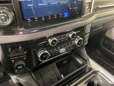 New 2026 Ford F350 Platinum w/ FX4 Off-Road Package AWD/4WD image 5