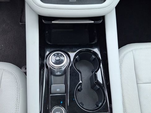 Used 2025 Ford Explorer Platinum w/ Ultimate Package image 15