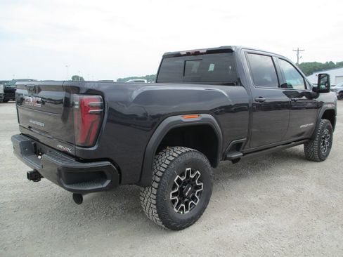 New 2026 GMC Sierra 2500 AT4X AWD/4WD image 5