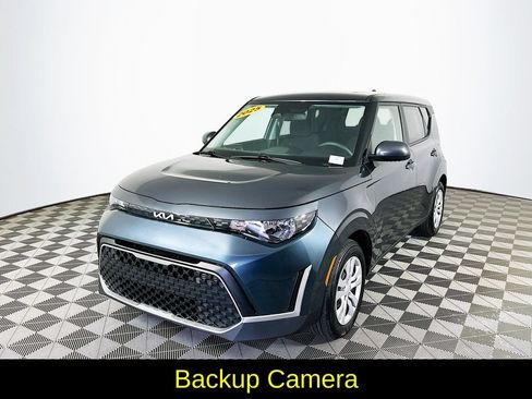 Used 2025 Kia Soul LX FWD image 5