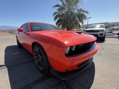 Used 2021 Dodge Challenger R/T Scat Pack RWD image 7