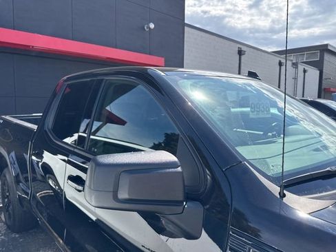 Used 2024 GMC Sierra 1500 Elevation image 9