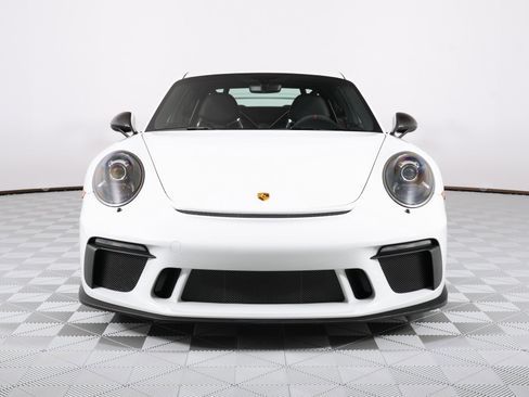 Used 2018 Porsche 911 GT3 image 3