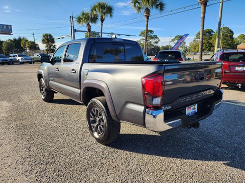 Used 2020 Toyota Tacoma SR5 w/ Phone Cable & Charge Package image 3
