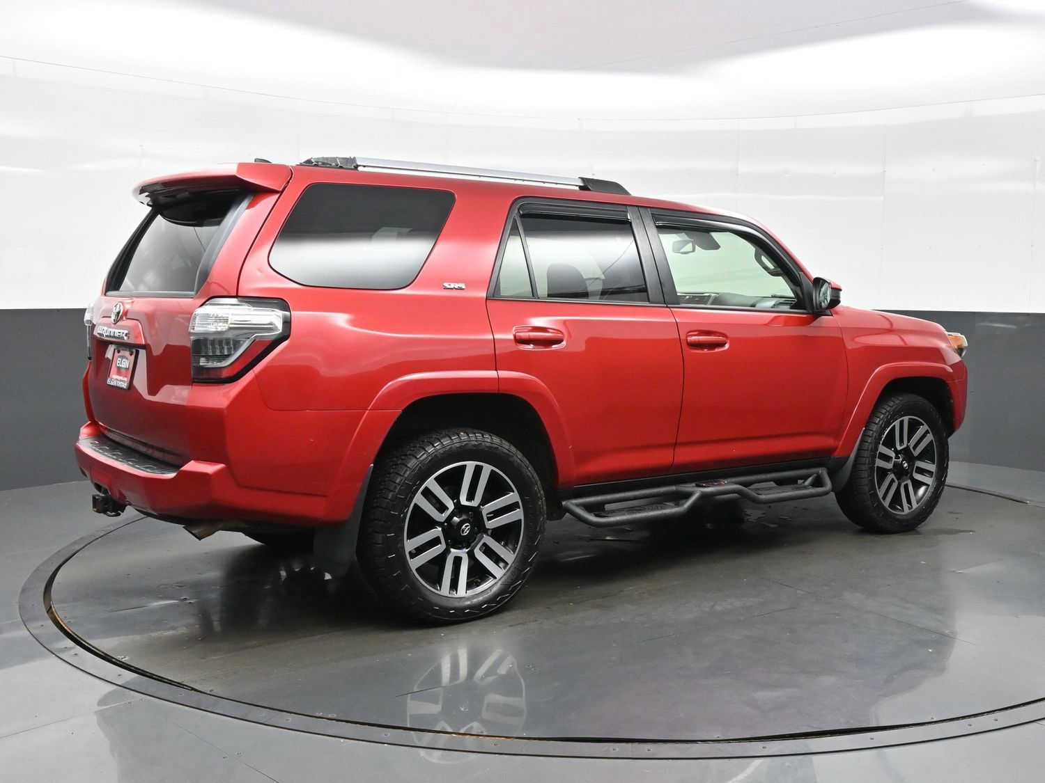 Used 2022 Toyota 4Runner SR5 AWD/4WD image 6