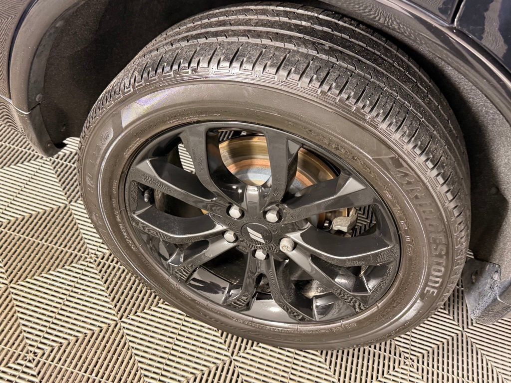 Used 2019 Dodge Durango GT w/ Blacktop Package AWD/4WD image 14