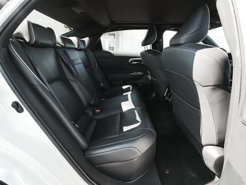 Used 2024 Toyota Crown Platinum AWD/4WD image 38