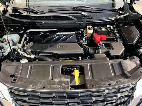 Certified 2023 Nissan Rogue SV FWD image 31
