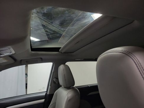 Used 2017 Toyota Highlander XLE image 13