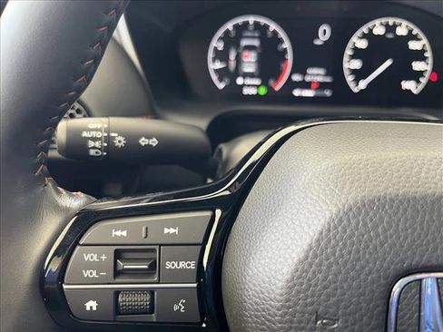 Used 2024 Honda HR-V Sport image 18