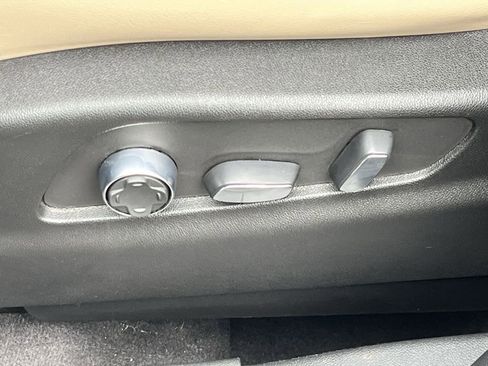 Certified 2024 Cadillac XT4 Premium Luxury image 37