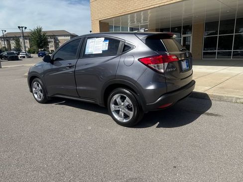 Used 2022 Honda HR-V LX image 2