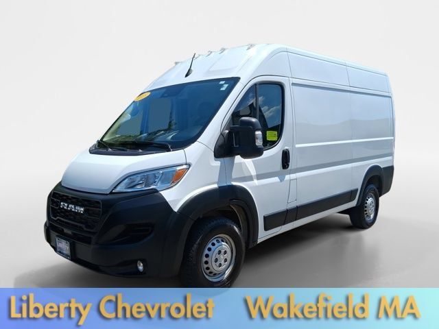 Used 2025 RAM ProMaster 2500 w/ Convenience Group FWD image 3