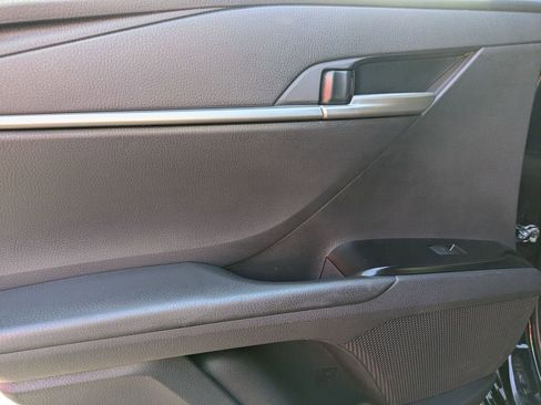 Used 2025 Toyota Camry SE image 26