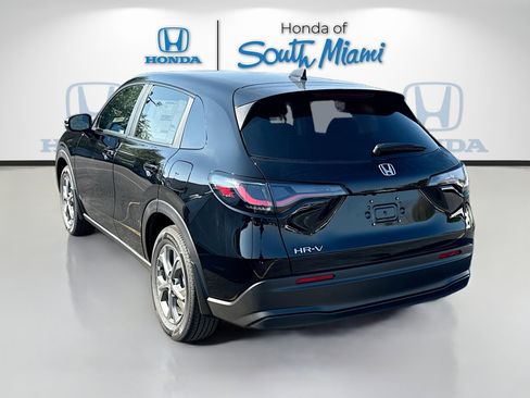 New 2026 Honda HR-V LX image 5
