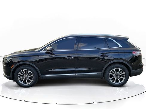 Certified 2022 Lincoln Nautilus FWD w/ Premium Package image 2