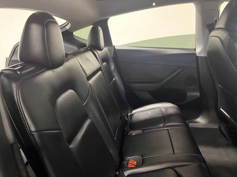 Used 2023 Tesla Model Y 2WD image 14