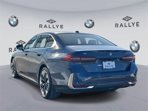 Certified 2024 BMW i5 eDrive40i w/ Convenience Package image 6