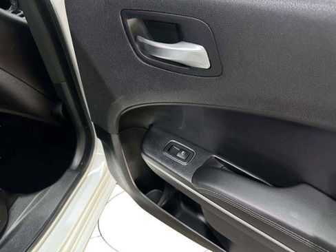 Used 2020 Dodge Charger SXT w/ Leather Interior Group RWD image 35