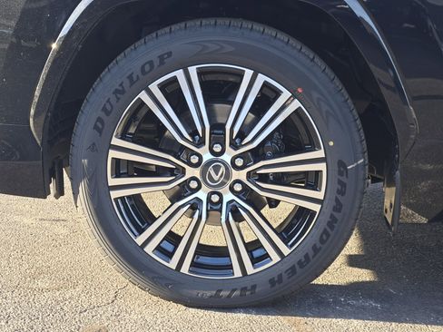 New 2026 Lexus LX 600 4WD w/ Accessory Package (2T) image 8