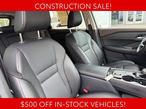 Used 2023 Nissan Rogue SV w/ SV Premium B Package AWD/4WD image 23