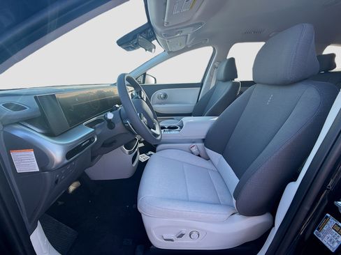 New 2026 Hyundai Ioniq 9 S image 14