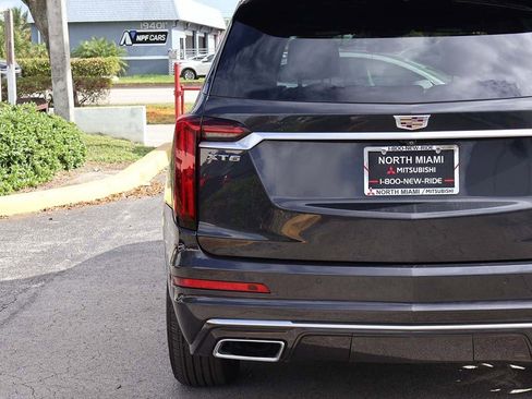 Used 2020 Cadillac XT6 Premium Luxury image 16