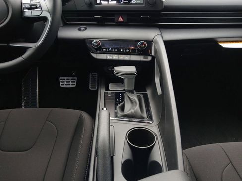 New 2026 Hyundai Elantra Sport FWD image 11