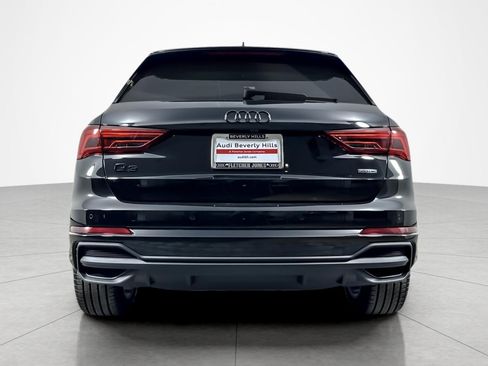 Used 2025 Audi Q3 2.0T Premium image 4