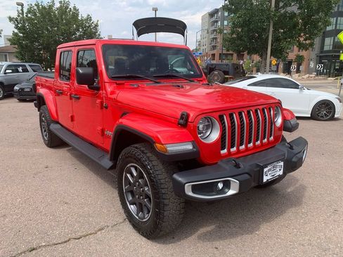 Used 2020 Jeep Gladiator Overland AWD/4WD image 2