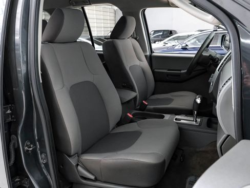 Used 2012 Nissan Xterra S w/ Value Package image 32